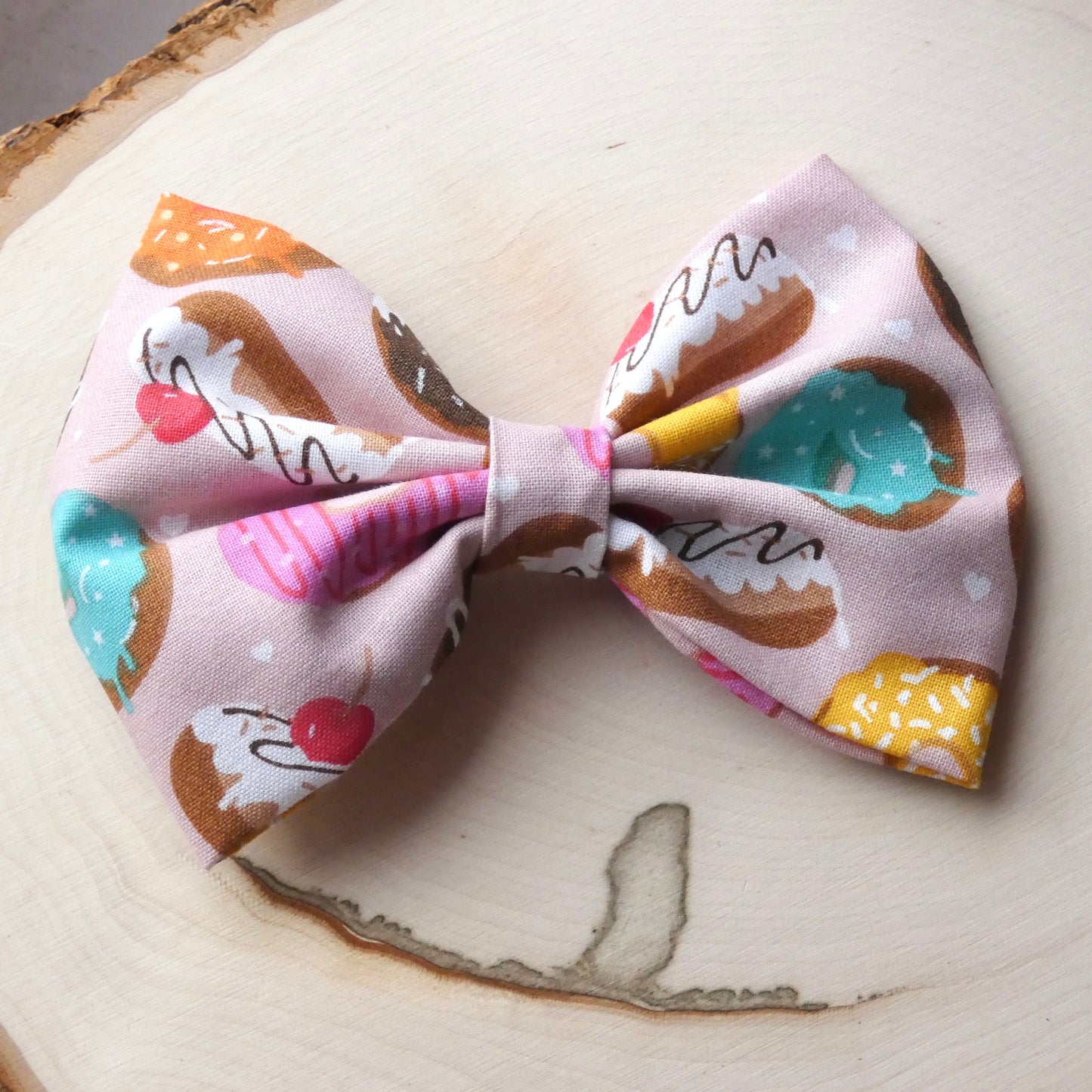 Donut Tail/Hair Bow